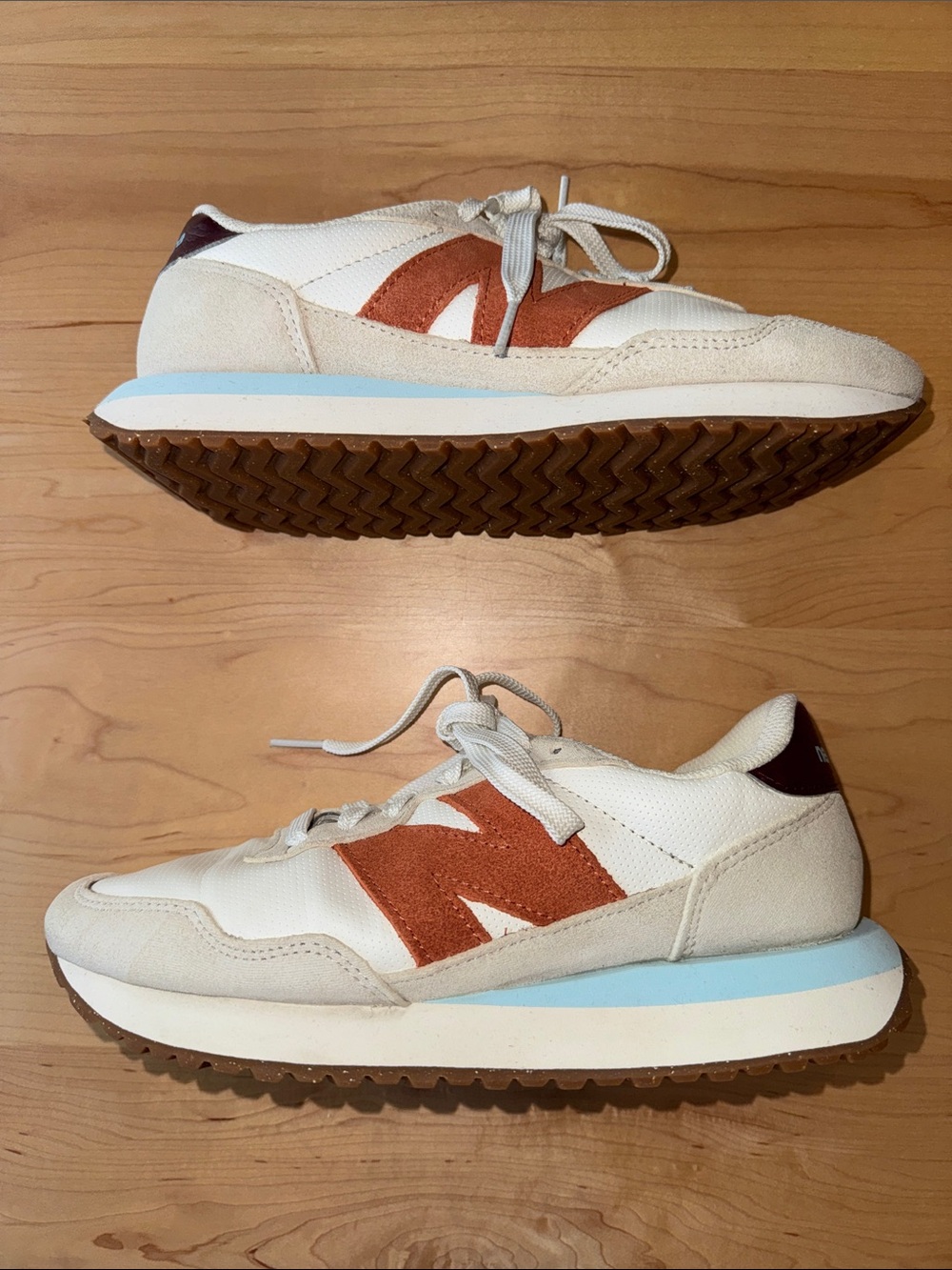 Women’s New Balance 237 Sneaker in the Sea Salt and Soft Copper, size 8 - Picture 4 of 7